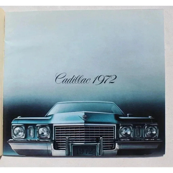 VINTAGE Original 1972 Cadillac Out of a Tradition of Excellence Brochure - Picture 3 of 5